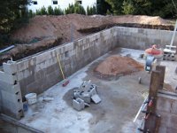 Bau Pool 095